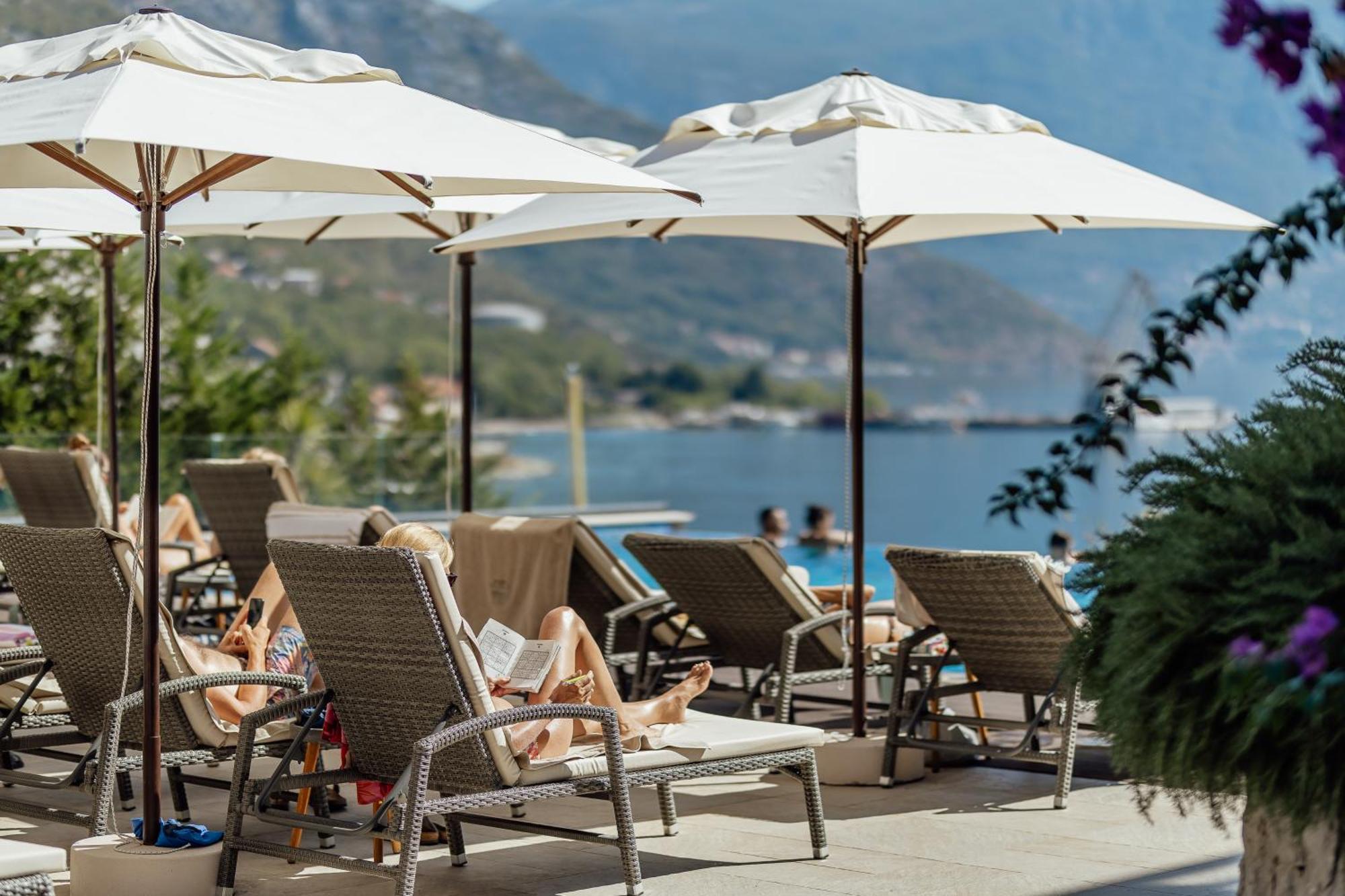 Bellezza Resort & Spa コトル エクステリア 写真